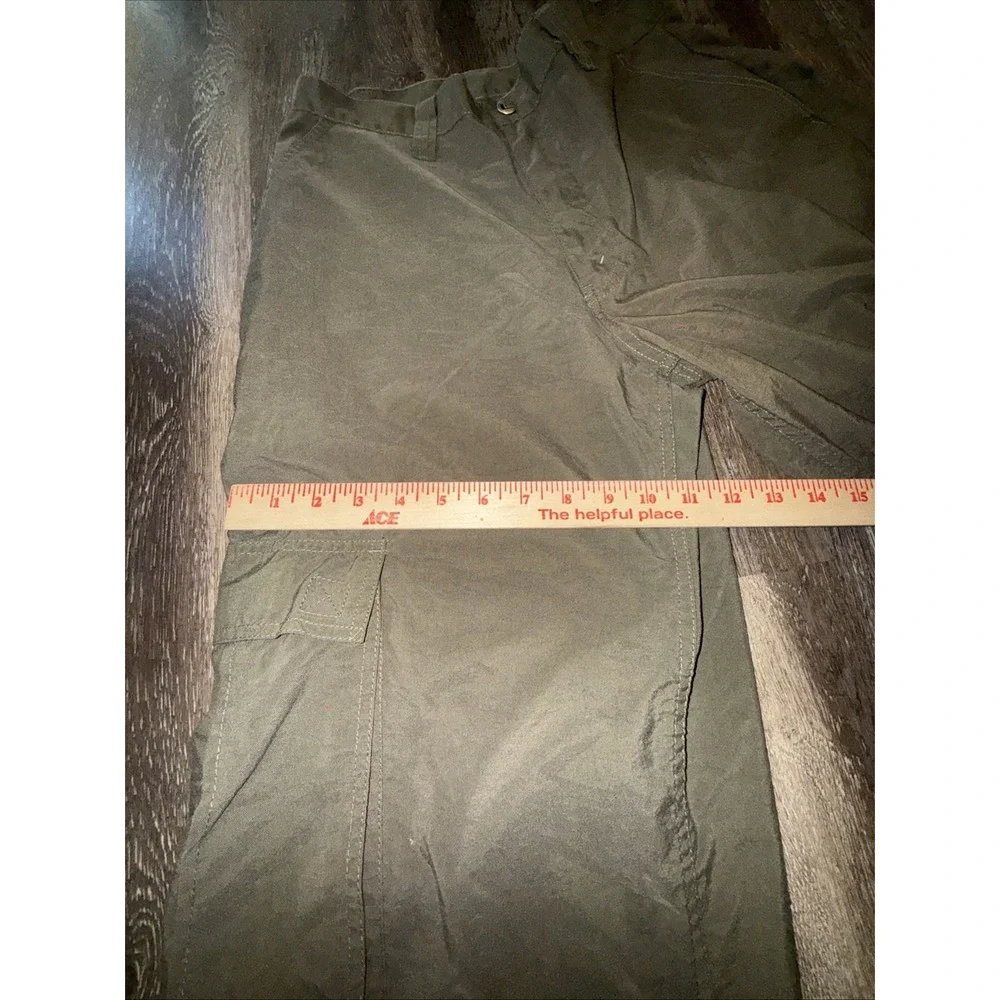 Vintage 90's Levis Nylon Expedition Hiking Cargo Pants  Men's 34x32 (fits 32x30)
